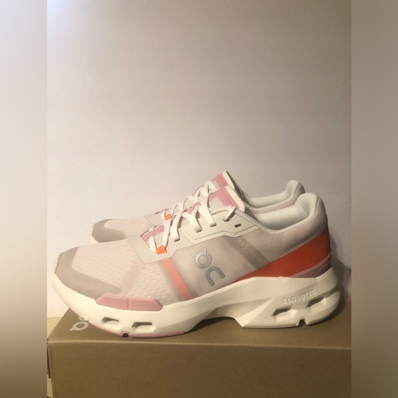 On -Cloudpulse Training Sneaker